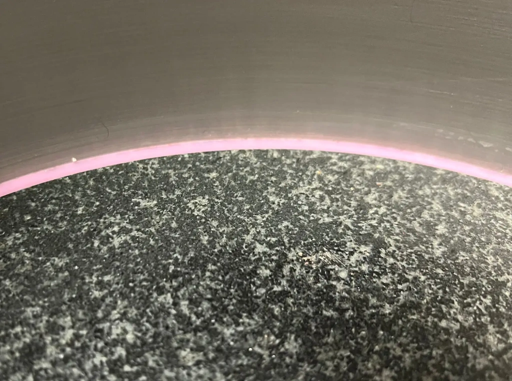 Fissaggio della base della pietra